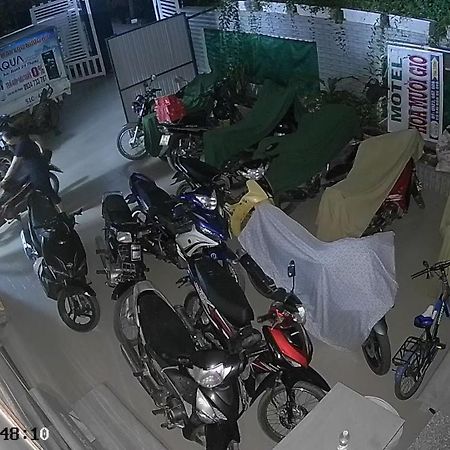 Готель Nha Nghi Hoa Muoi Gio Tan Tao Екстер'єр фото